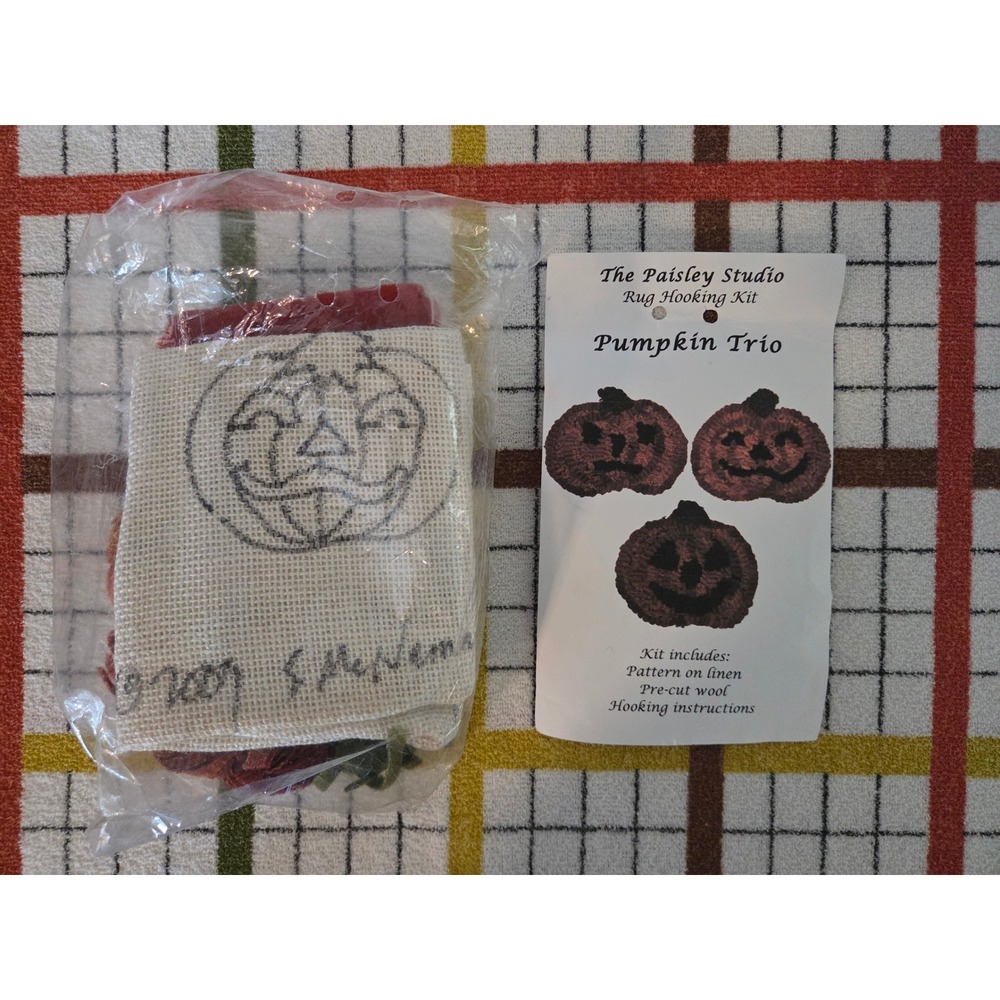 The Paisley Studio Rug Hooking Kit Pumpkin Trio Pre-cut Wool Linen Pattern DIY